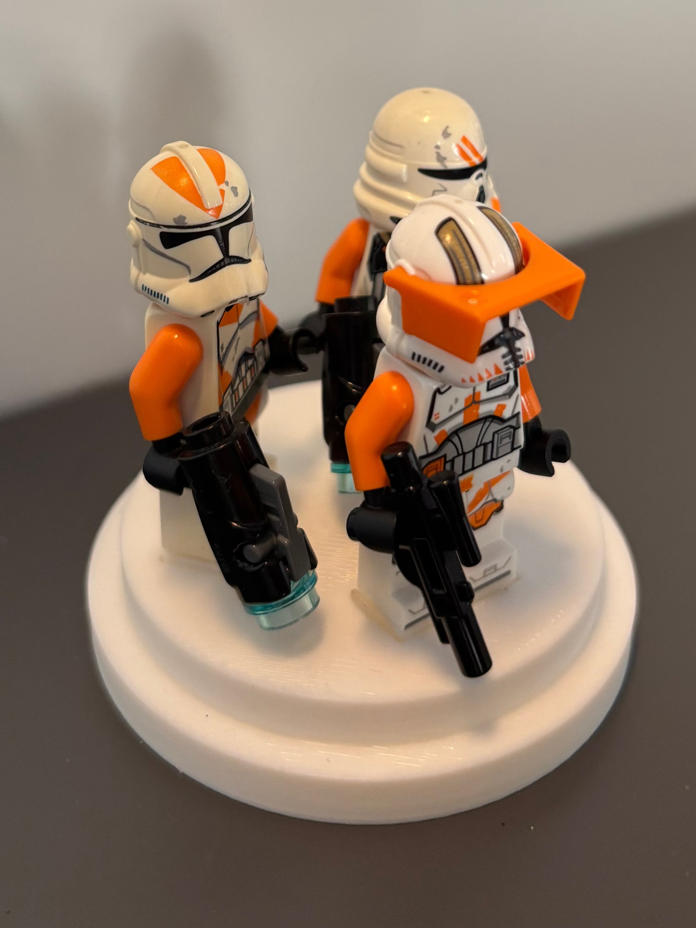Three Figure Minifigure Stand
